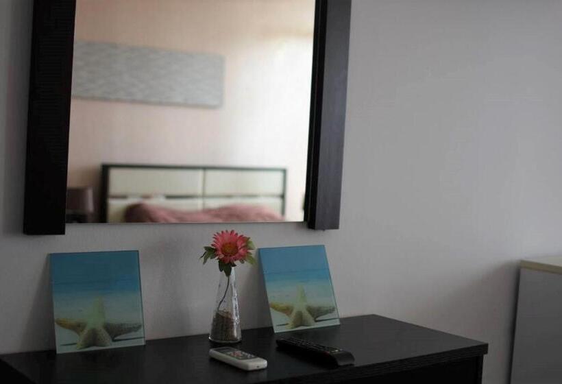 בית מלון כפרי Golden Beach