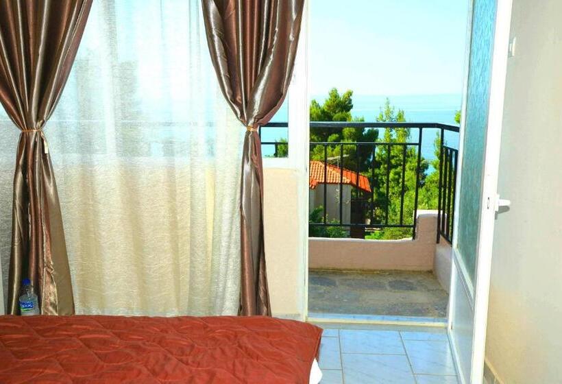 בית מלון כפרי Golden Beach