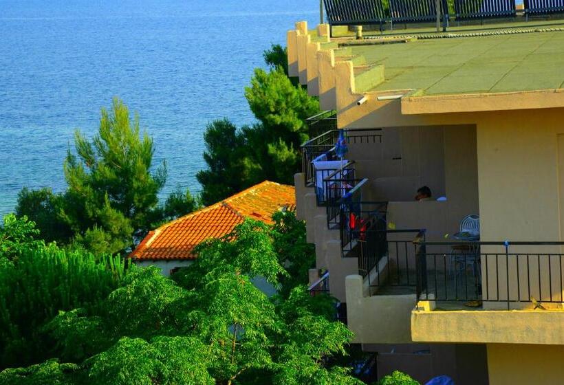 בית מלון כפרי Golden Beach