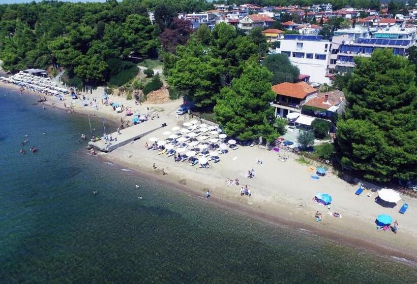 בית מלון כפרי Golden Beach