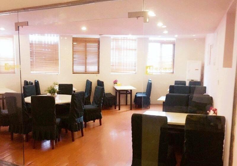 בית מלון כפרי Greentree Inn Shanghai Songjiang Xinqiao Jiuxin Road Express