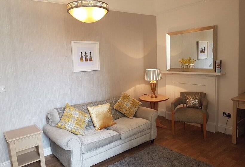 Gwesty R Marine Hotel & Spa