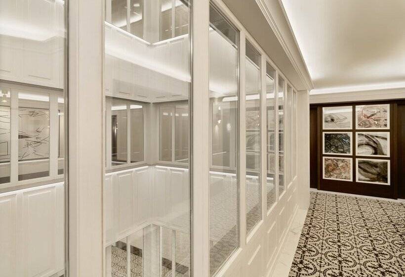 ホテル H10 Madison 4* Sup