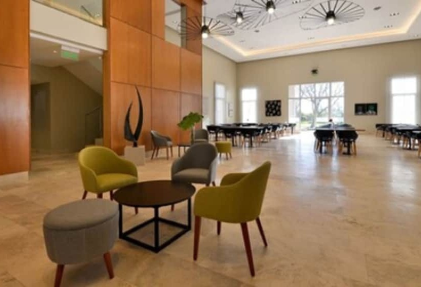 בית מלון כפרי Howard Johnson San Francisco