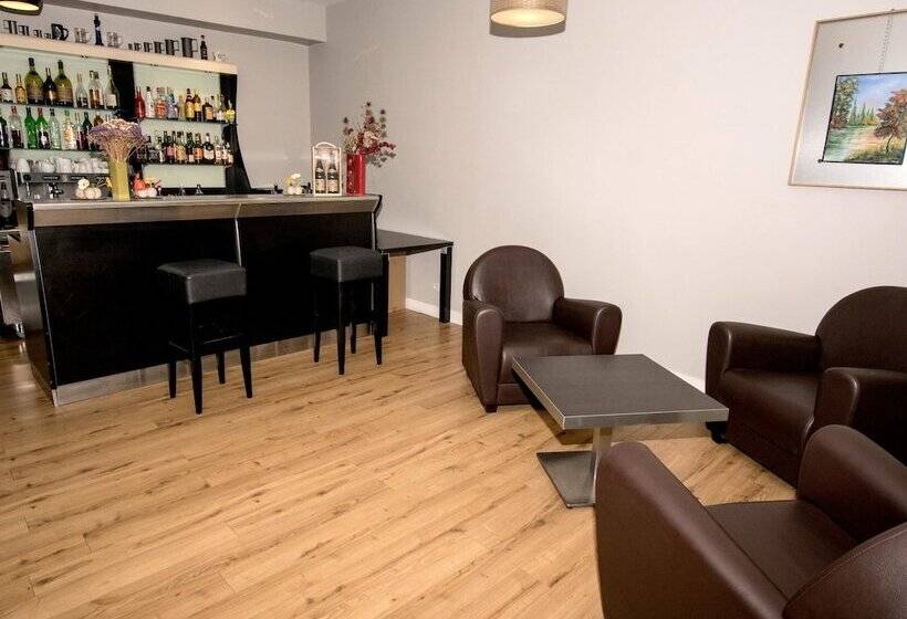 فندق Hôtel Le Plat D Etain