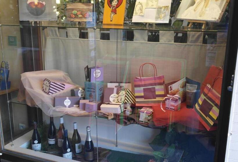 ホテル Hôtel Restaurant Des Lys