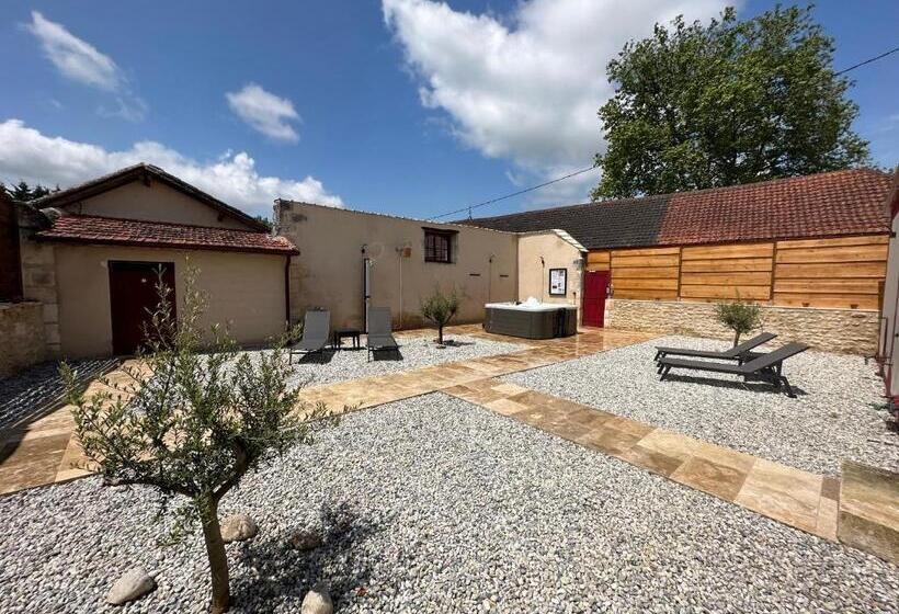 فندق Hôtel & Spa Château De La Côte   Brantôme