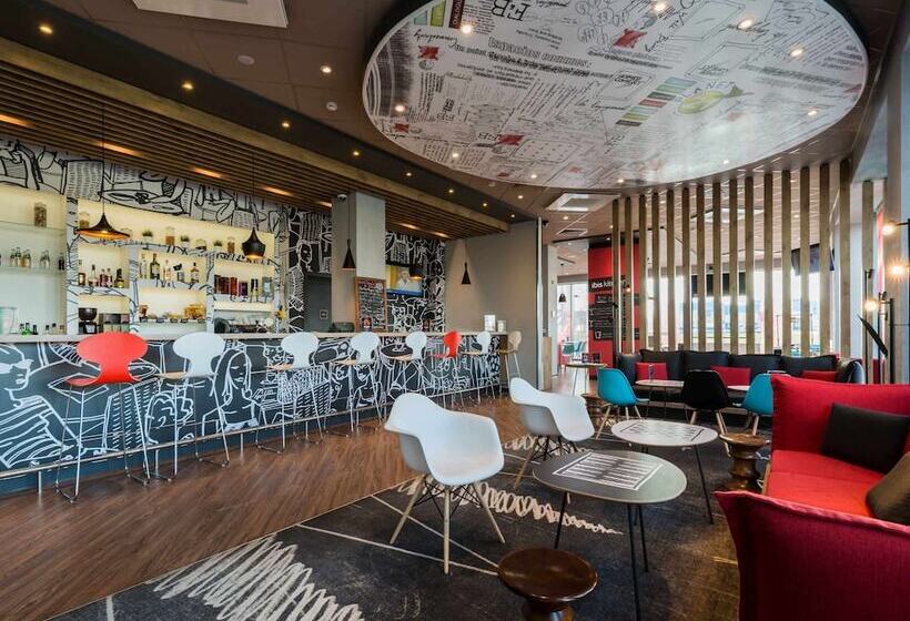 ホテル Ibis Stupino