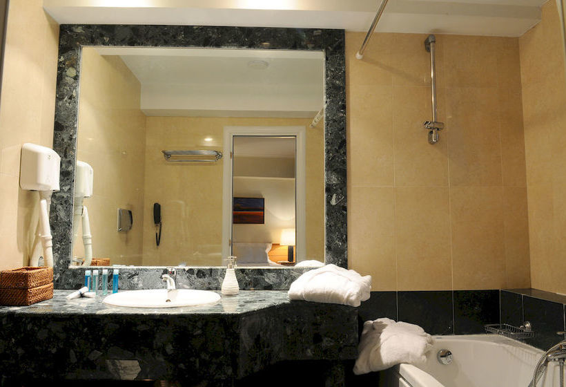 Отель Ithea Suites