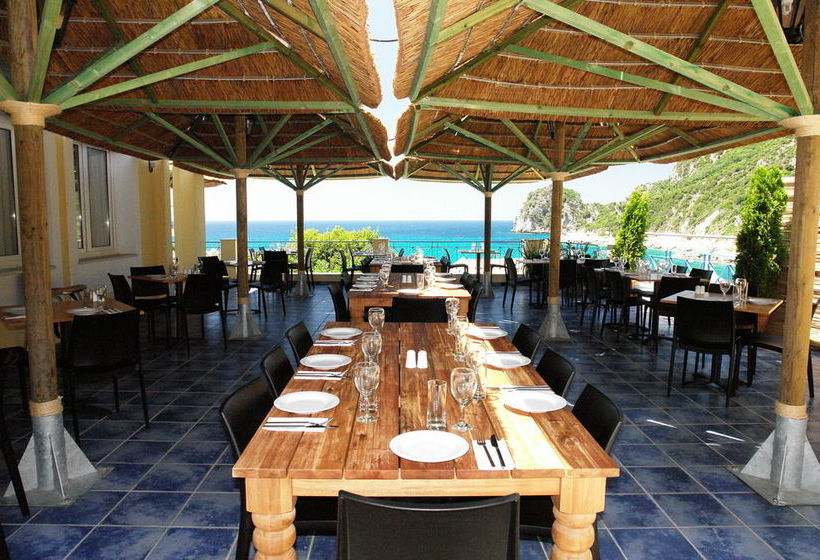 Отель Ithea Suites