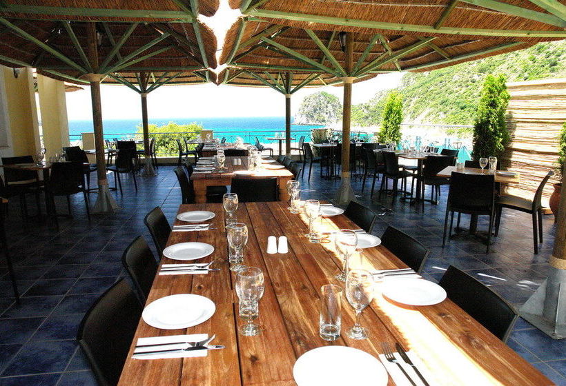 Отель Ithea Suites