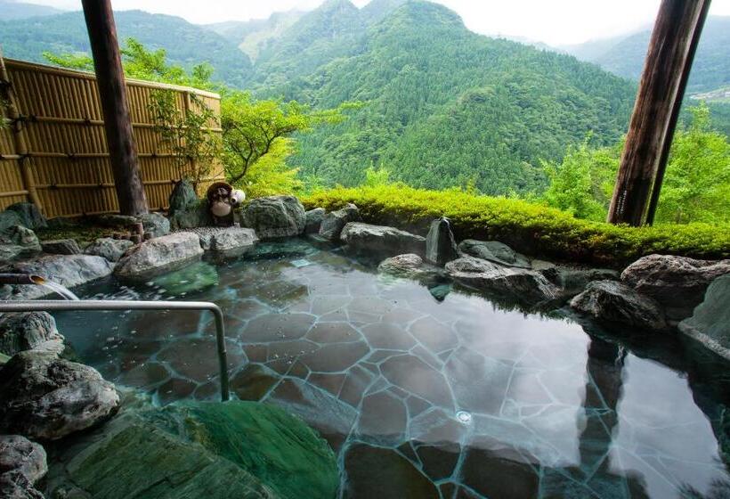 בית מלון כפרי Kazurabashi