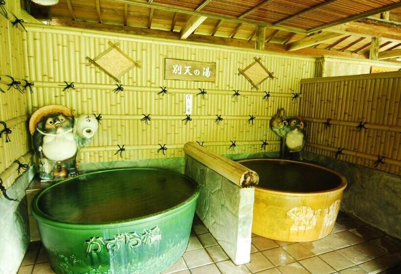 בית מלון כפרי Kazurabashi