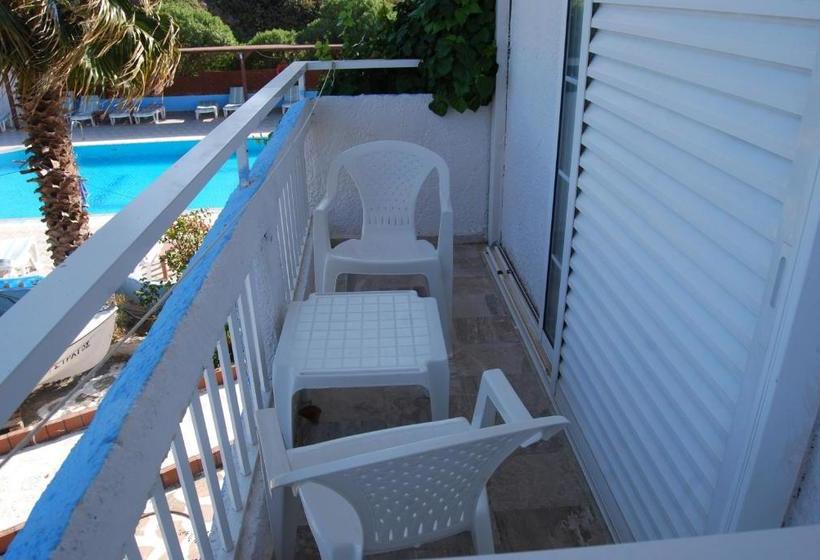 בית מלון כפרי Jack's Apartments