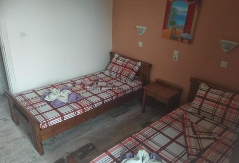 בית מלון כפרי Jack's Apartments