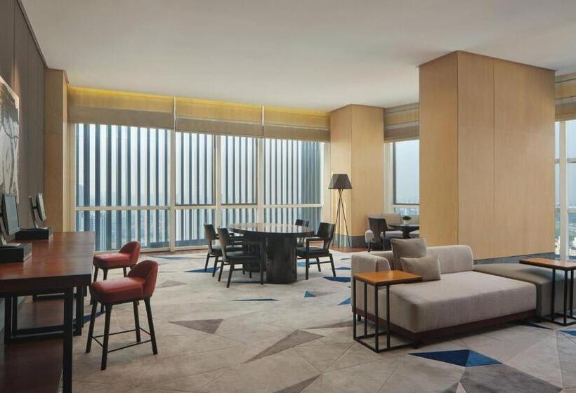 هتل Le Meridien Petaling Jaya