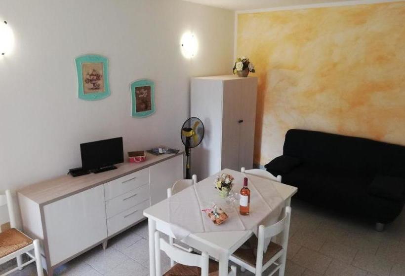 فندق Li Menduli Residence