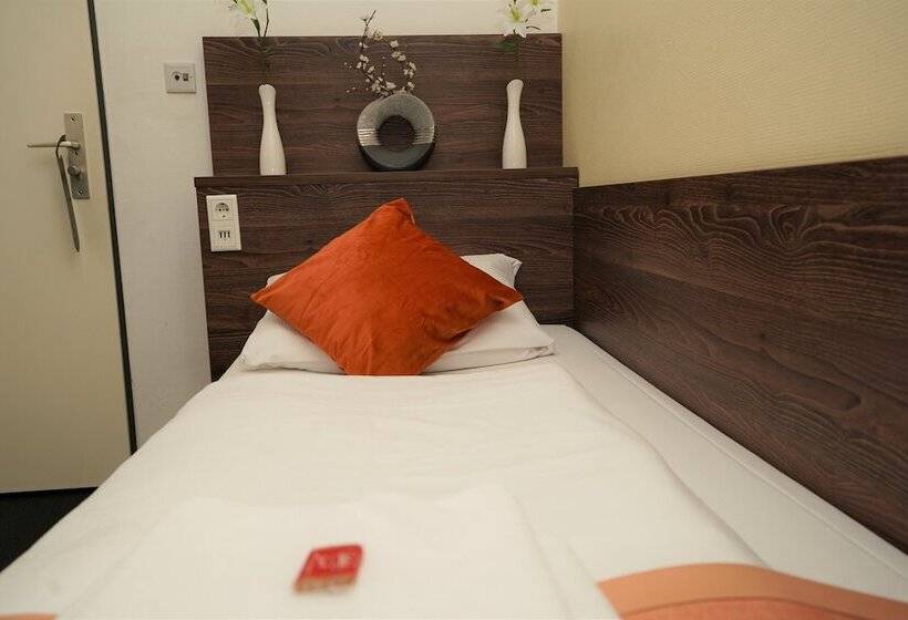 ホテル Little Paris