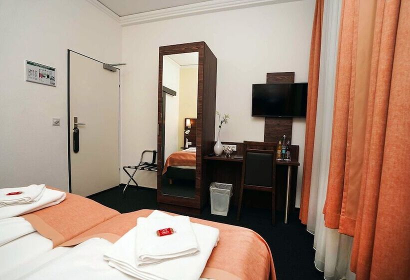 ホテル Little Paris