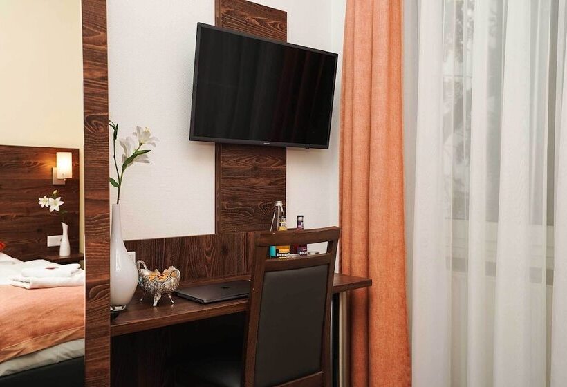 ホテル Little Paris