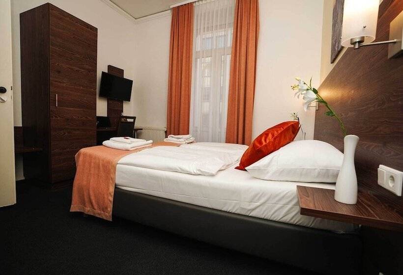 ホテル Little Paris