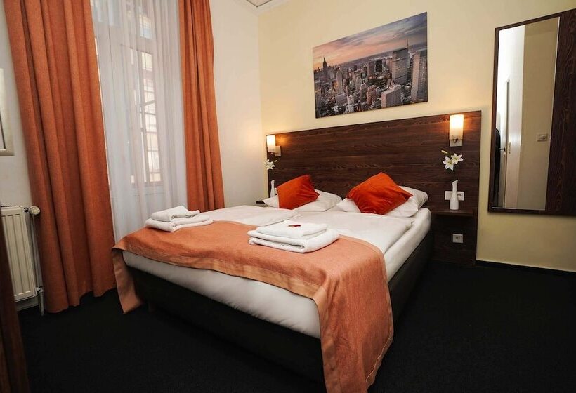 ホテル Little Paris