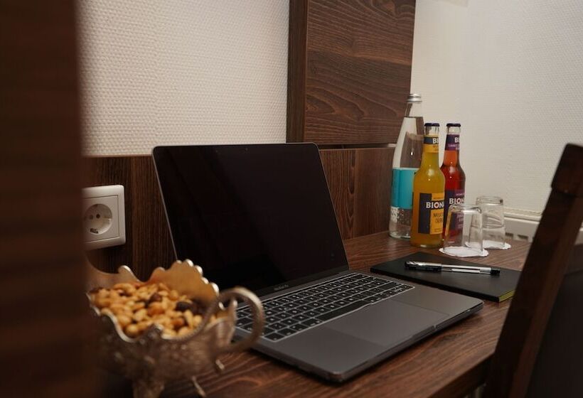 ホテル Little Paris