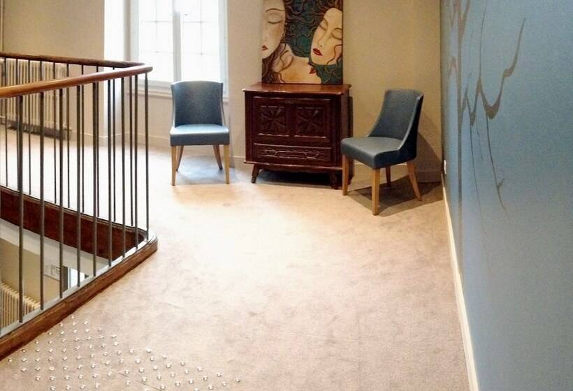 酒店 Logis  Auberge De L Abbaye