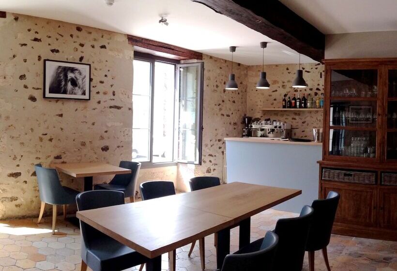 Отель Logis  Auberge De L Abbaye