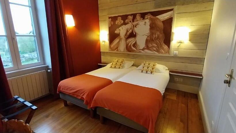 酒店 Logis Hôtels Auberge Du Château