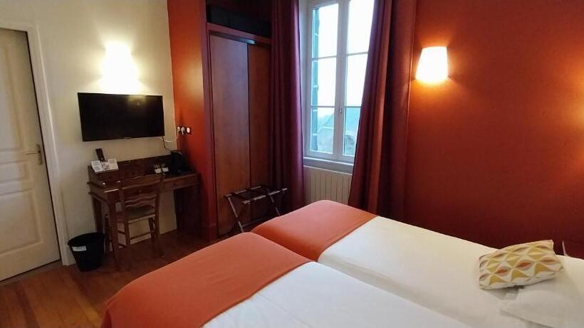 酒店 Logis Hôtels Auberge Du Château