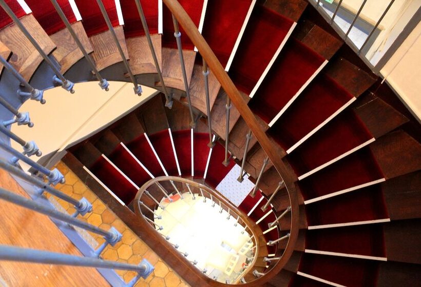 فندق Logis Le Grand