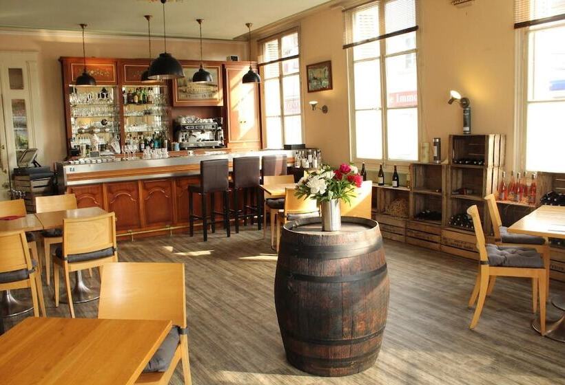 فندق Logis Le Grand