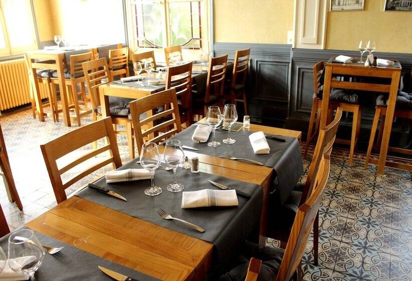 فندق Logis Le Grand