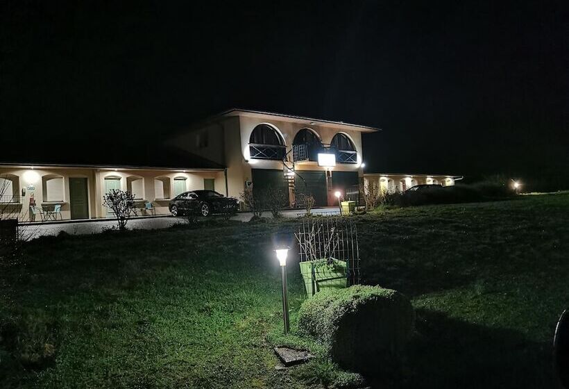 Logis Hotel  Restaurant La Haie Des Vignes Séminaires Et Evènementiel