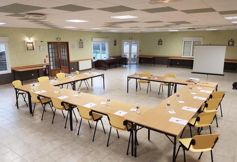 Logis Hotel  Restaurant La Haie Des Vignes Séminaires Et Evènementiel