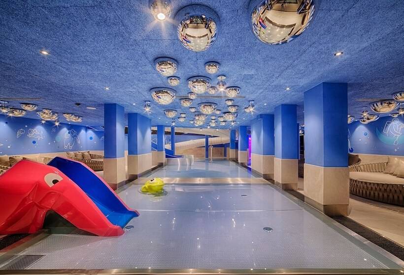 בית מלון כפרי Lunaris Wellnessresort