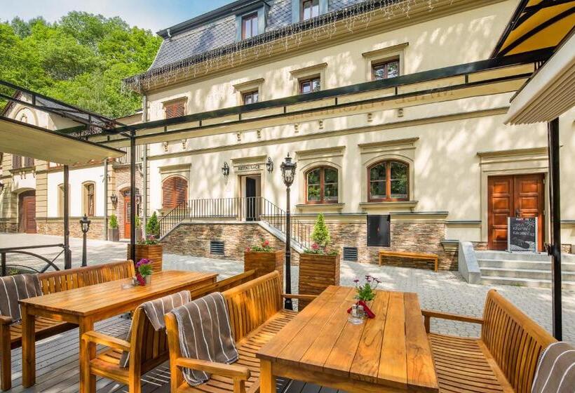 호텔 Malé Versailles