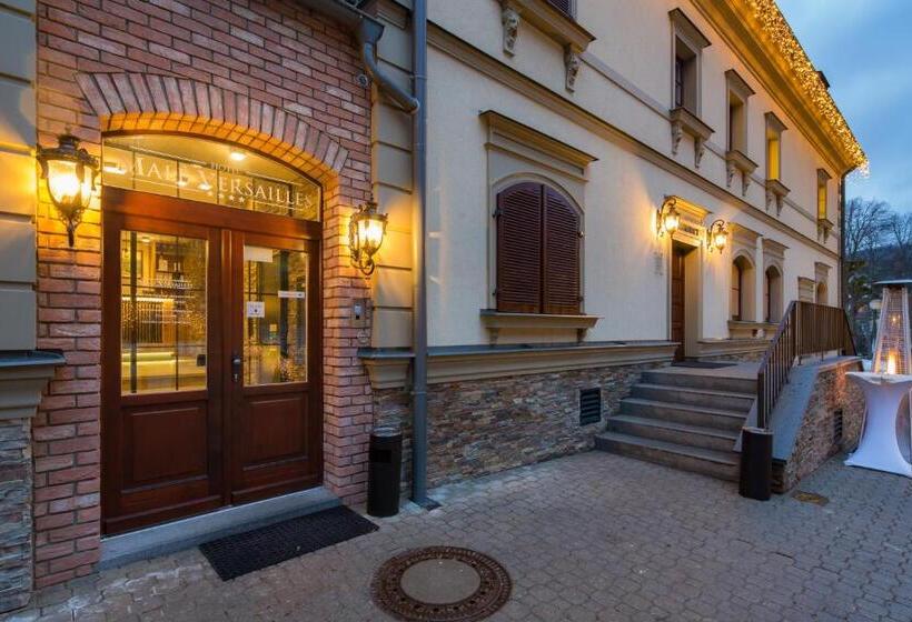 호텔 Malé Versailles