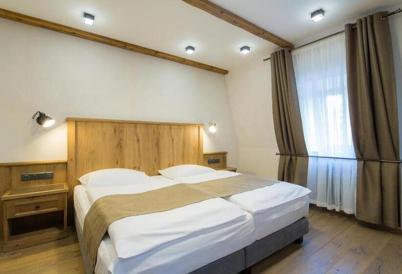 호텔 Malé Versailles