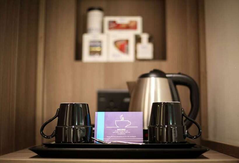 Mena Plaza Hotel Albarsha At The Mall