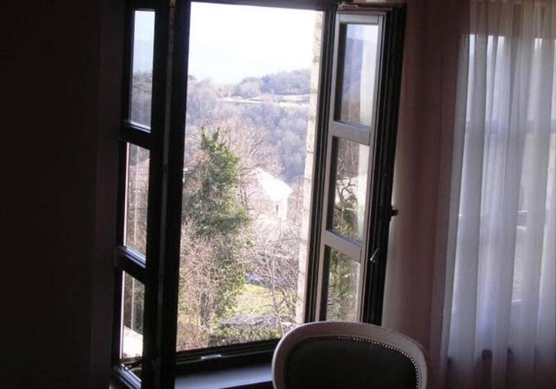 ホテル Monodendri