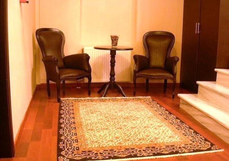 ホテル Monodendri