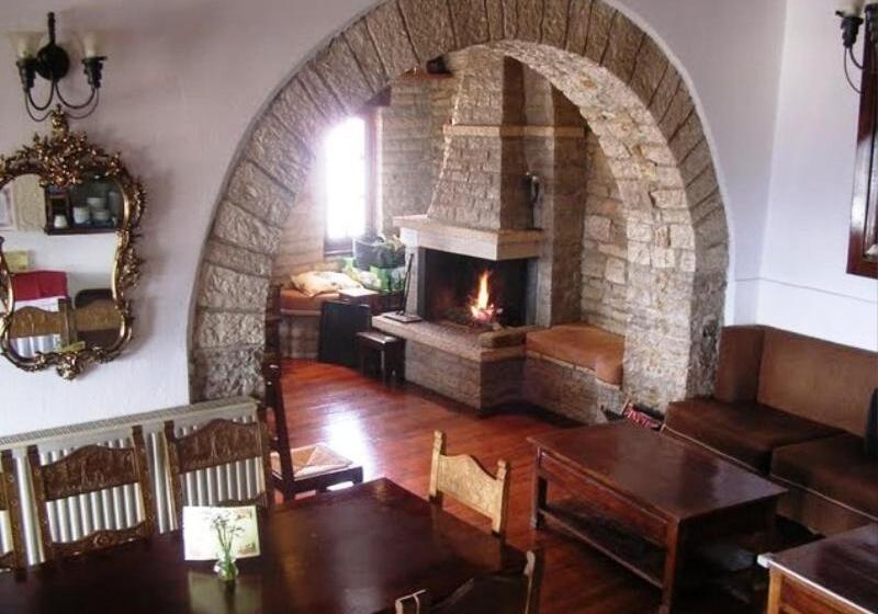 ホテル Monodendri