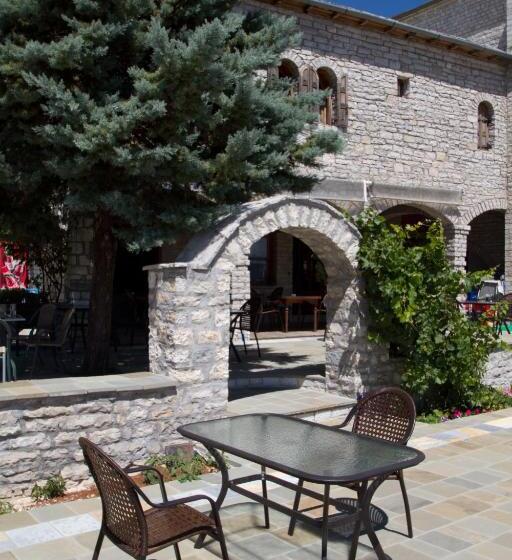 ホテル Monodendri