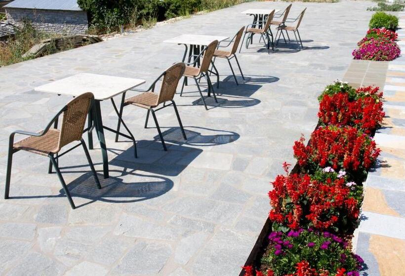 ホテル Monodendri