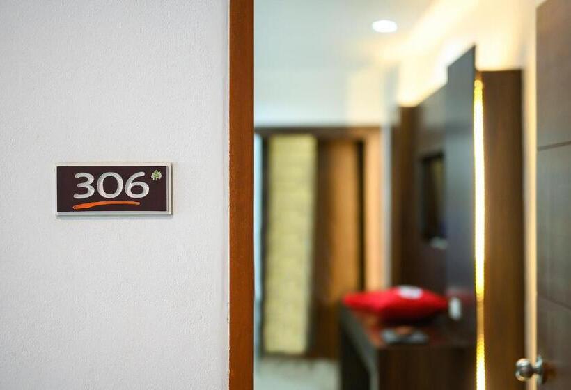 ホテル Naiyang Place   Phuket Airport