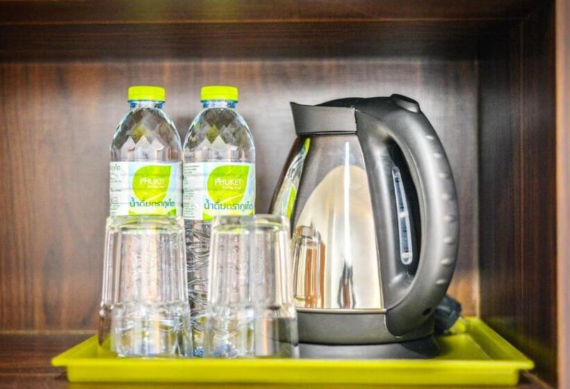 ホテル Naiyang Place   Phuket Airport