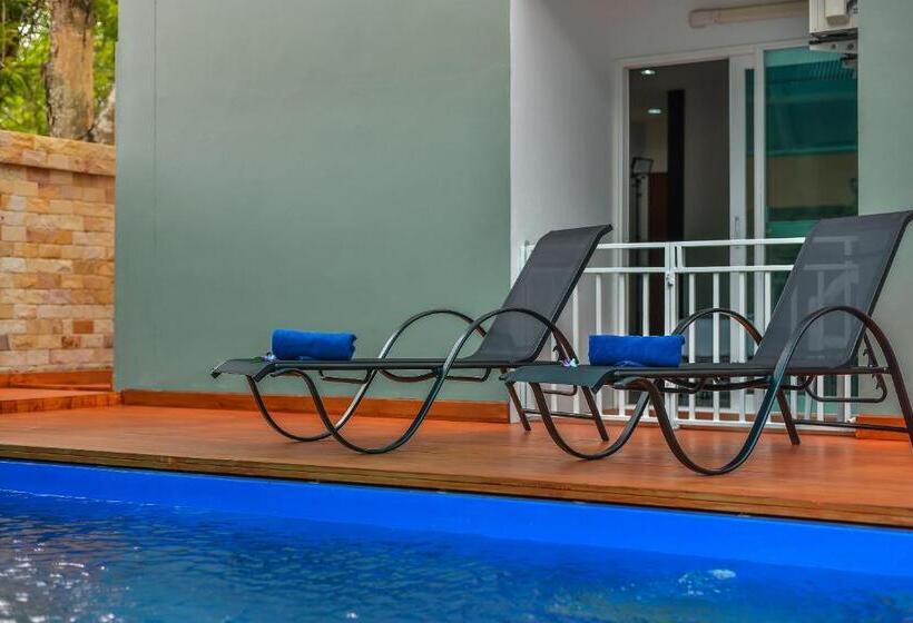 ホテル Naiyang Place   Phuket Airport