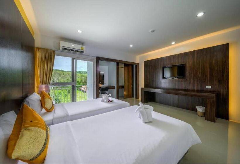 Отель Naiyang Place Phuket Airport